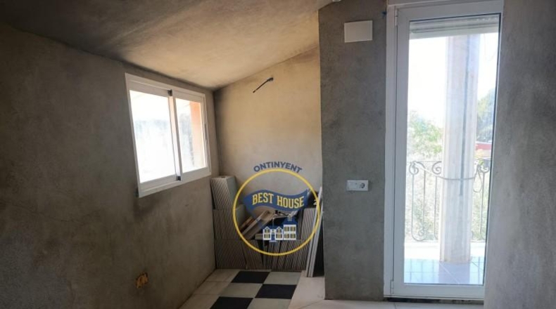 València - Ontinyent - 2350m2