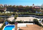 Chalet independiente con terreno en venta en la España, Torrevieja, ref: TR403063 foto