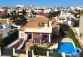 Chalet independiente con terreno en venta en la España, Torrevieja, ref: TR403063 foto
