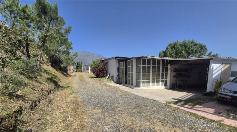 Málaga - Algatocín - 210000m2