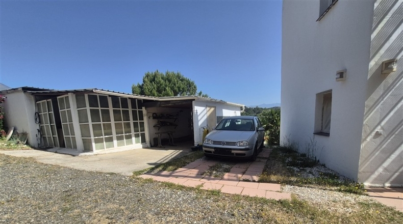 Málaga - Algatocín - 210000m2