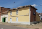Дом с участком на продажу в городе Melgar de Arriba Фото