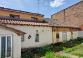 Дом с участком на продажу в городе Melgar de Arriba Фото