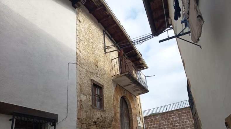 Navarra - Gorraiz de Arce - 235m2