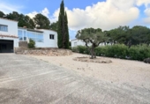 Chalet independiente con terreno en venta en la España, Vila-rodona, ref: TR406036 foto