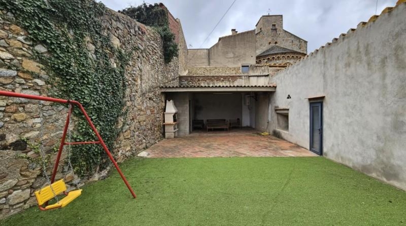 Gerona - Agullana - 225m2