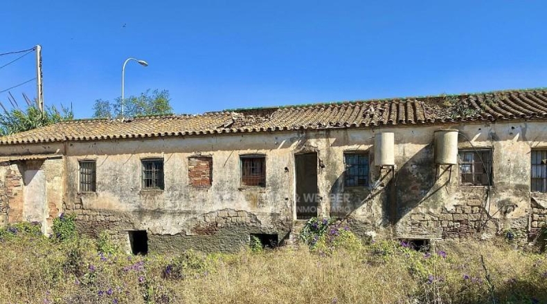 Málaga - Almayate Alto - 2434m2