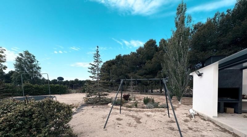 Albacete - Almansa - 14000m2