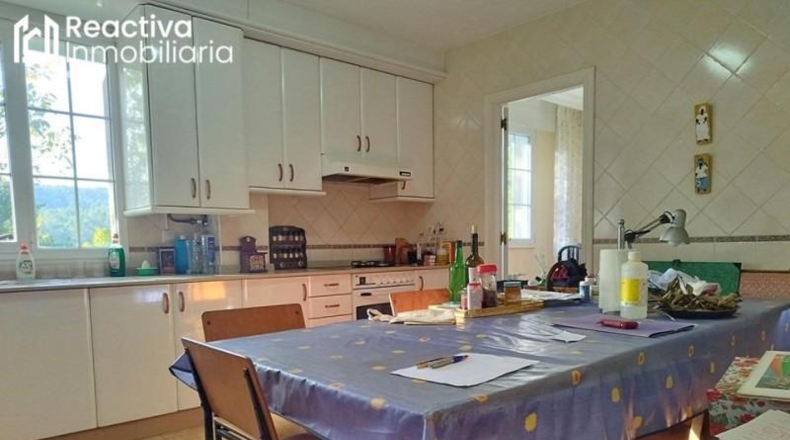 La Coruña - Santiago de Compostela - 1740m2