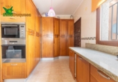 Отдельно стоящий дом с участком на продажу в городе Motril Фото