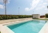 Chalet independiente con terreno en venta en la España, Torrevieja, ref: TR363914 foto
