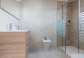 Chalet independiente con terreno en venta en la España, Torrevieja, ref: TR363914 foto