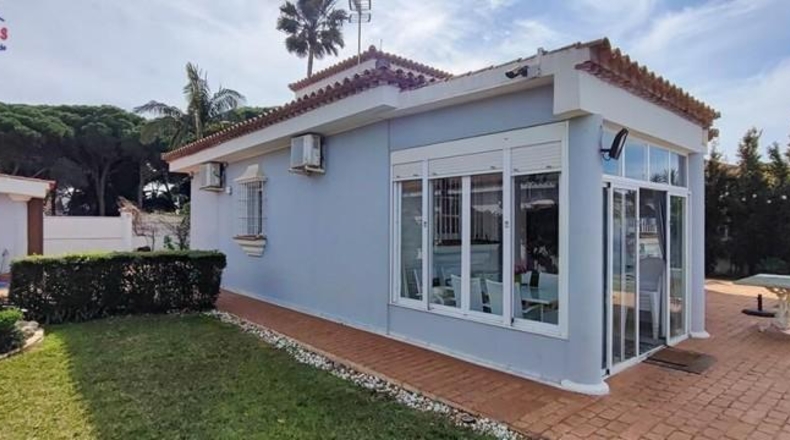 Cadiz - Chiclana de la Frontera - 1040m2