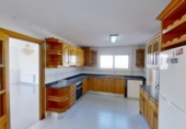 Chalet independiente con terreno en alquiler en la España, Viladecans, ref: TR404882 foto