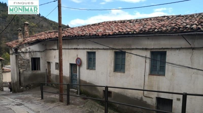 Lerida - Bellver de Cerdanya - 1011m2