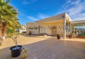 Detached villa with land for sale on España, Elche, ref: TR399655 photo