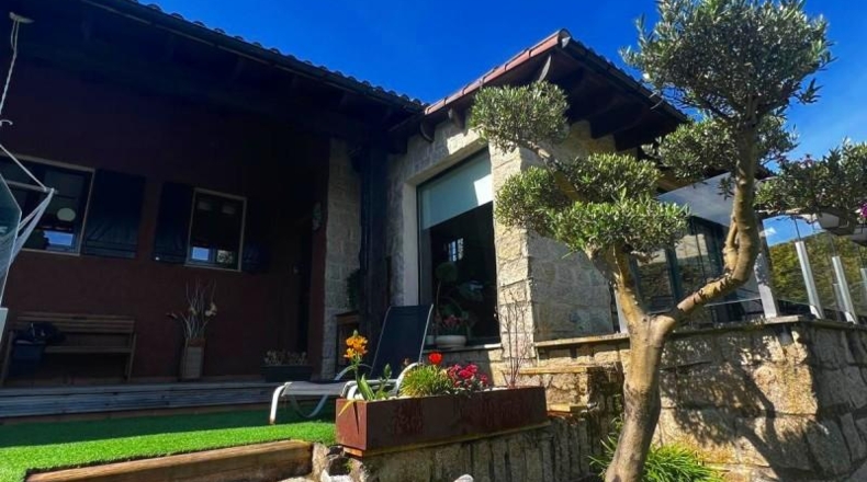 La Coruña - Santiago de Compostela - 1050m2