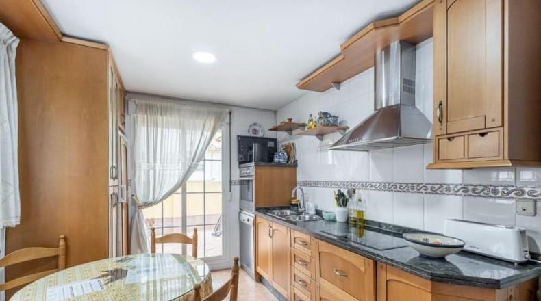 Granada - Peligros - 461m2