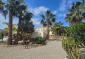 Casa de campo con terreno en venta en Águilas ref: TR94680 foto