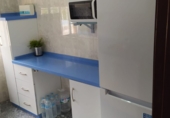 Отдельно стоящий дом с участком на продажу в городе Mengíbar. Фото