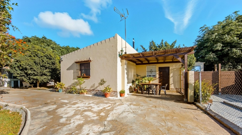Cádiz - Чиклана-де-ла-Фронтера - 8320m2