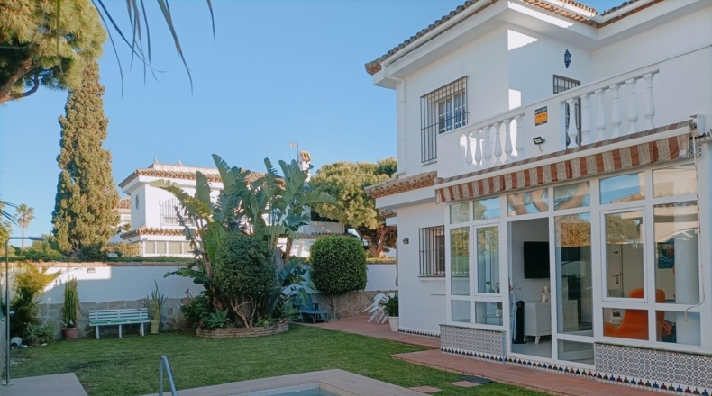 Кадис - Chiclana de la Frontera - 388m2