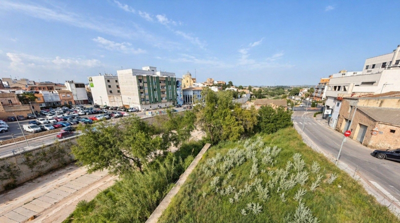 València - Villamarchante - 497m2