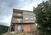 Chalet independiente con terreno en venta en la España, Cacabelos, ref: TR406465 foto