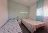 Отдельно стоящий дом с участком на продажу в городе Castellet Фото