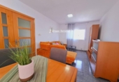 Отдельно стоящий дом с участком на продажу в городе Castellet Фото
