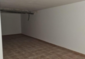 Отдельно стоящий дом с участком на продажу в городе Casares Фото