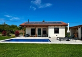Xalet independent amb terreny en venda a la España, Ribadesella, ref.: TR406567 foto
