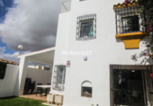 Chalet adosado con terreno en venta en Casares ref: TR404947 foto