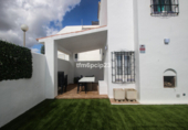Chalet adosado con terreno en venta en Casares ref: TR404947 foto