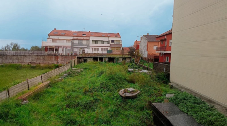Pontevedra - Vilaboa - 645m2