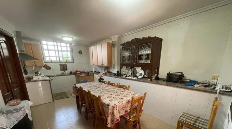 Orense - O Irixo - 461m2