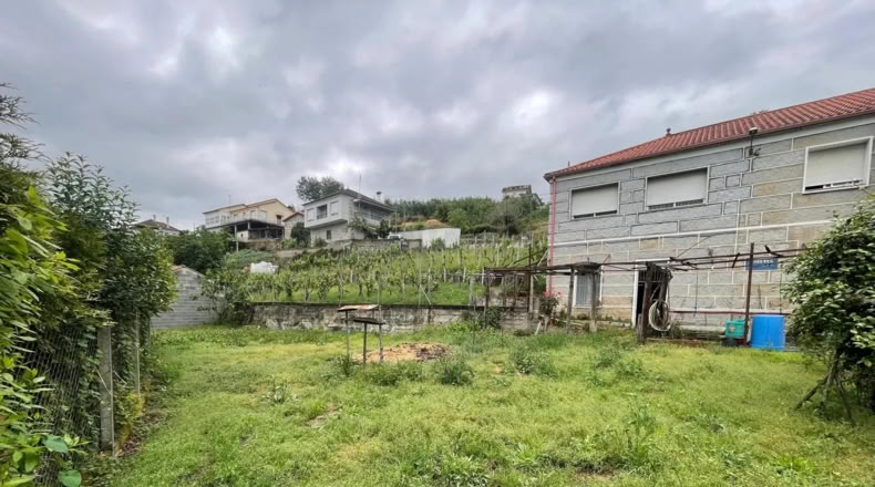 Orense - A Cruz - 1178m2