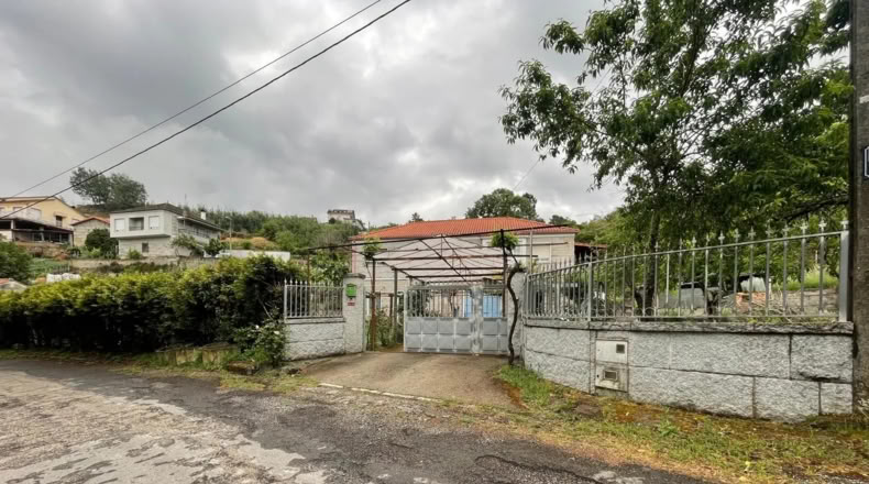 Orense - A Cruz - 1178m2