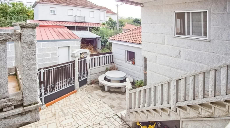 Orense - Vilardevós - 100m2