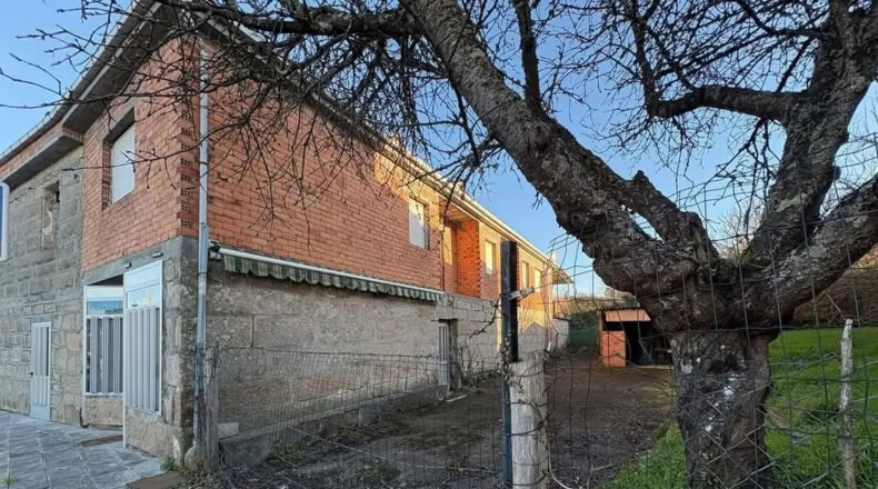 Orense - A Bola - 500m2