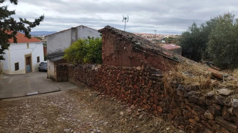 Badajoz - Helechal - 690m2