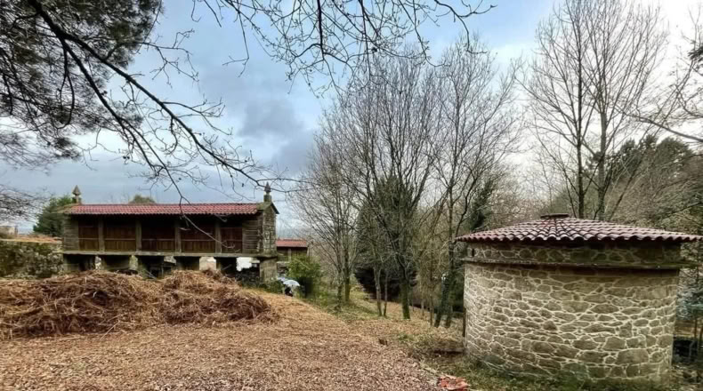 La Coruña - Tallós - 8000m2