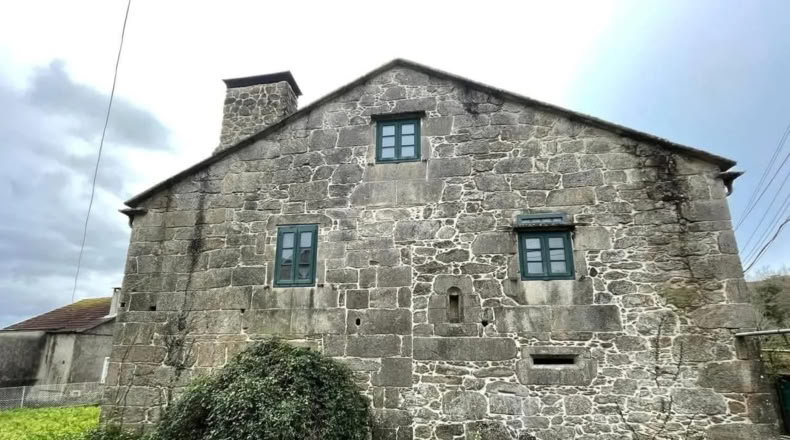 La Coruña - Tallós - 8000m2