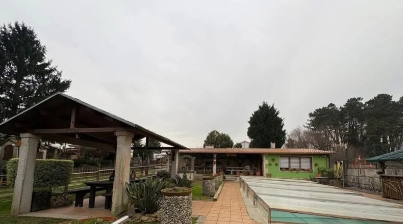 Pontevedra - Mourente - 2000m2