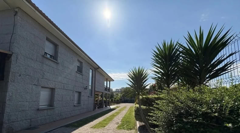 Pontevedra - Mourente - 2000m2
