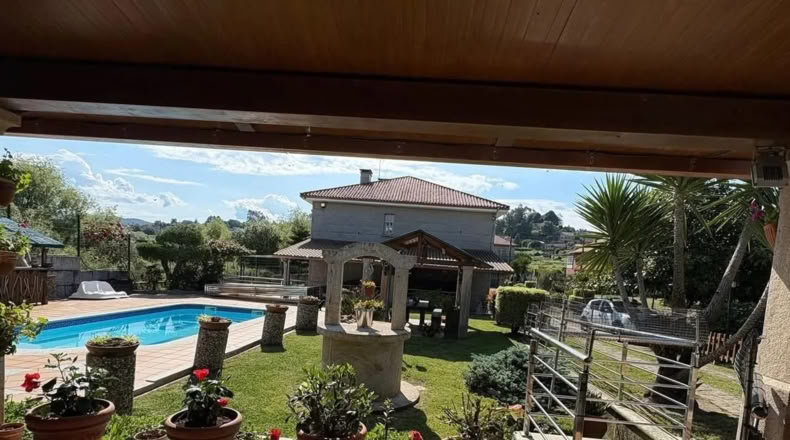 Pontevedra - Mourente - 2000m2