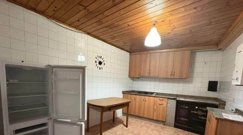 La Coruña - A Serra de Outes - 100m2
