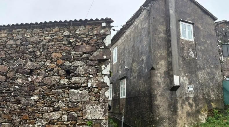 La Coruña - A Serra de Outes - 100m2