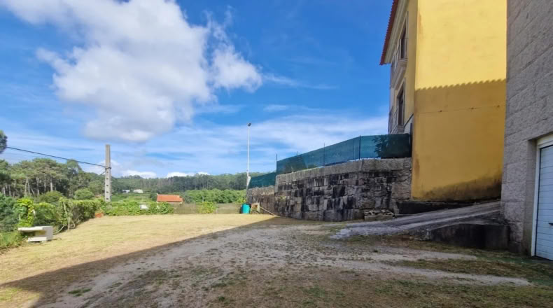 Pontevedra - O Grove - 705m2