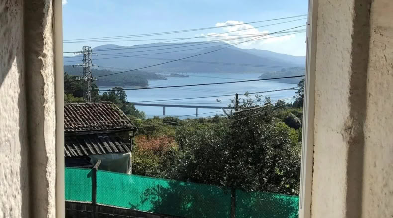 La Coruña - A Serra de Outes - 100m2